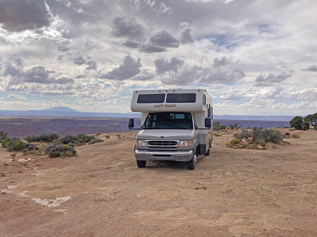 RV at Muley Point v3